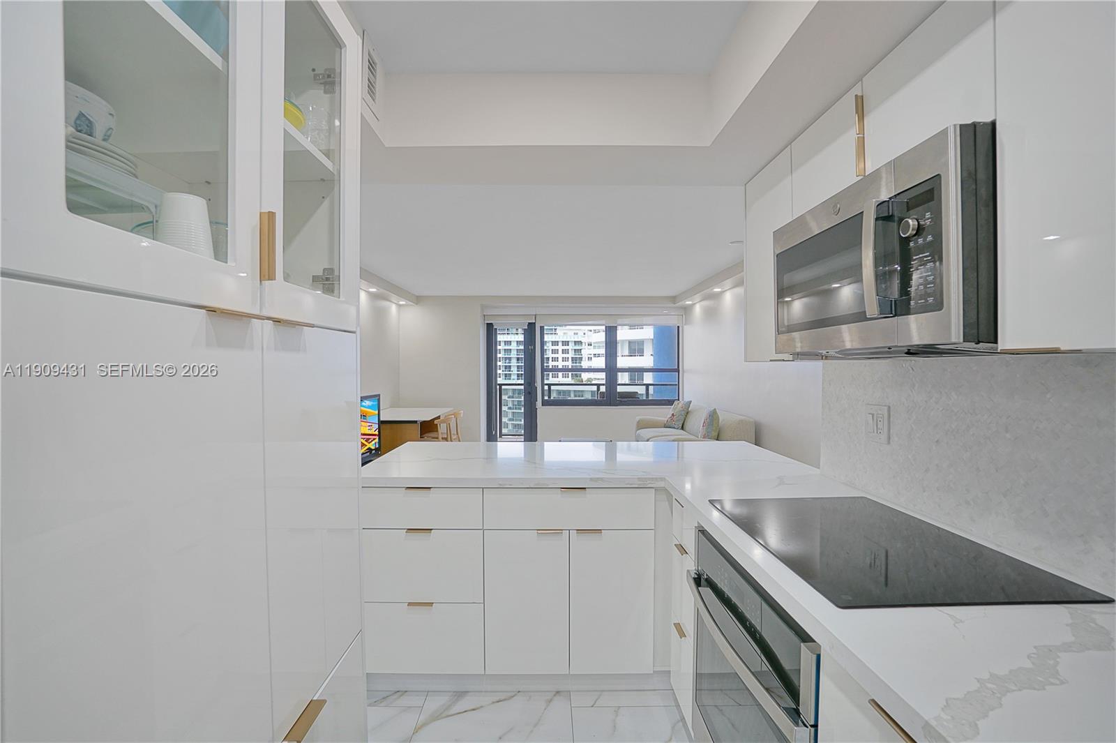 THE ALEXANDER CONDO - Residential