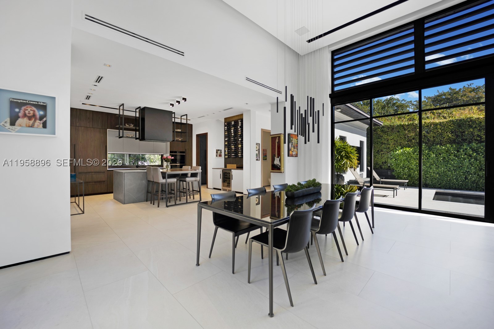 CORAL GABLES RIVIERA SEC - Residential