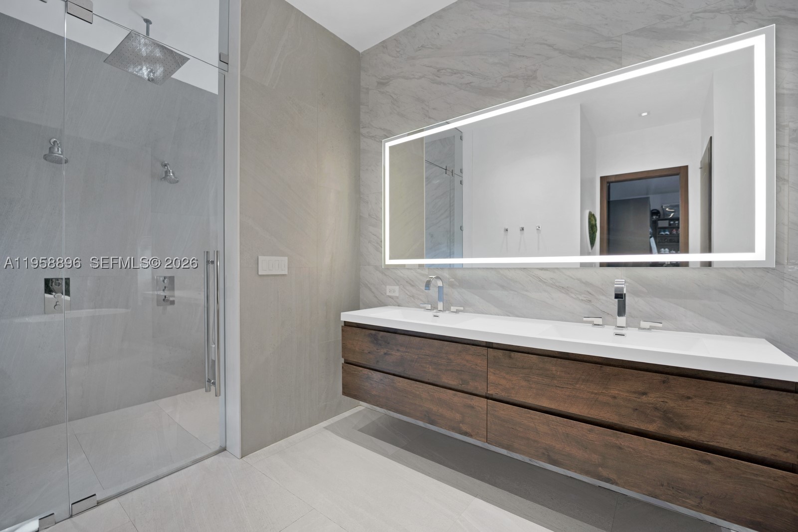 CORAL GABLES RIVIERA SEC - Residential