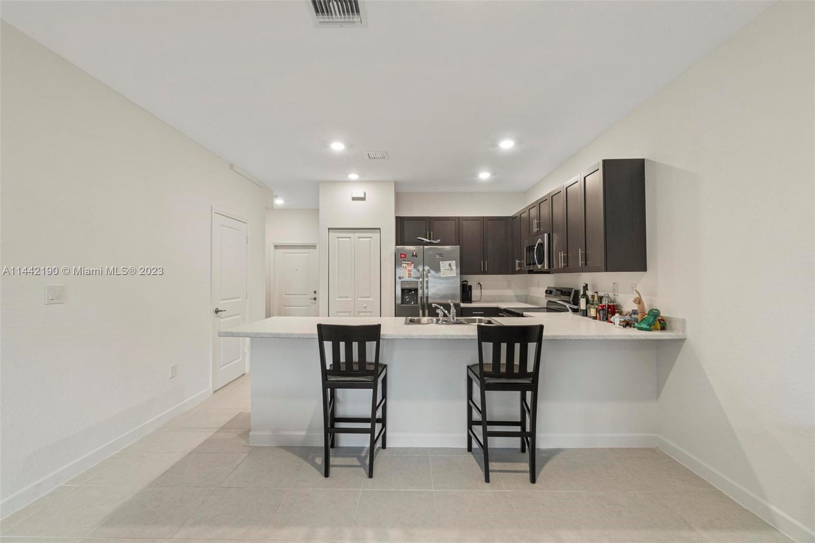 MC ESTATES SUBDIVISION - Residential Lease