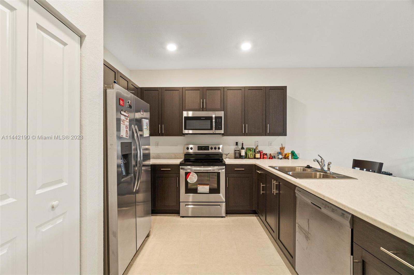 MC ESTATES SUBDIVISION - Residential Lease