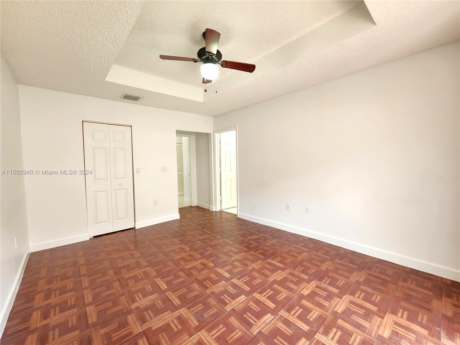 LAKES BY THE BAY SEC 8 - Residential
