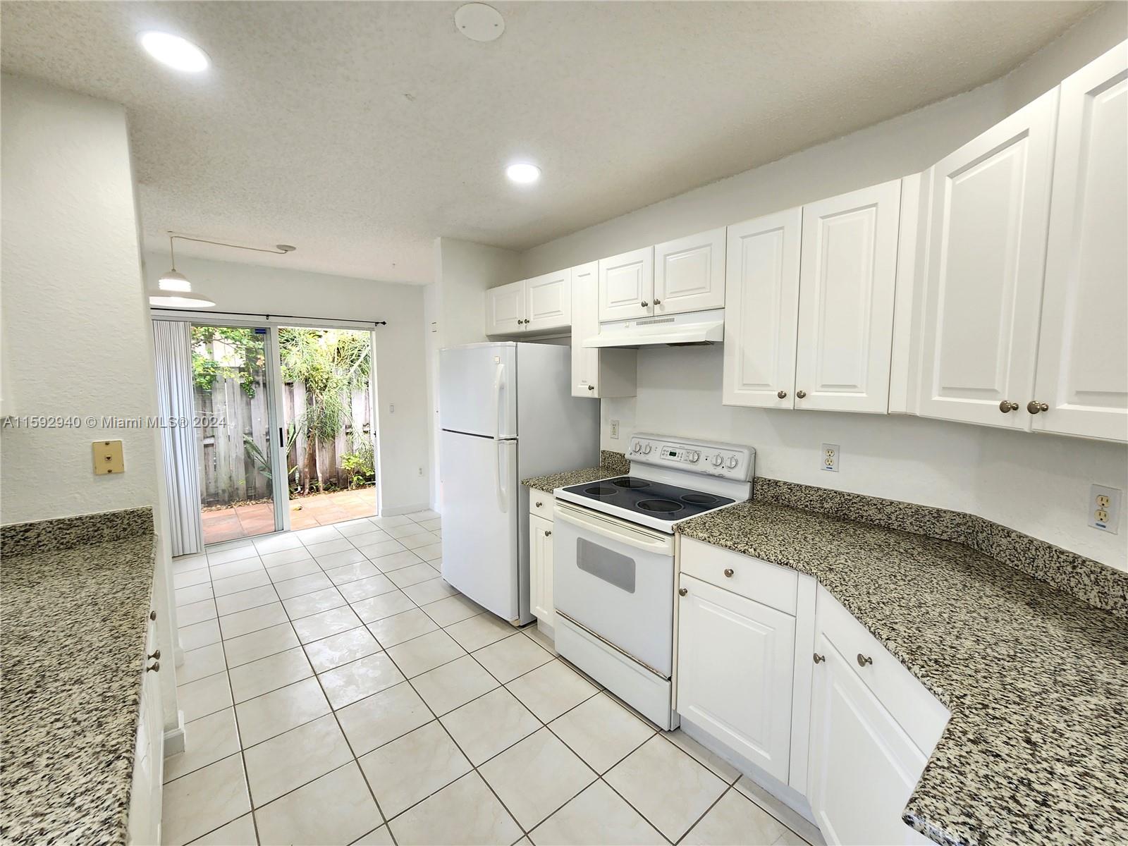 LAKES BY THE BAY SEC 8 - Residential