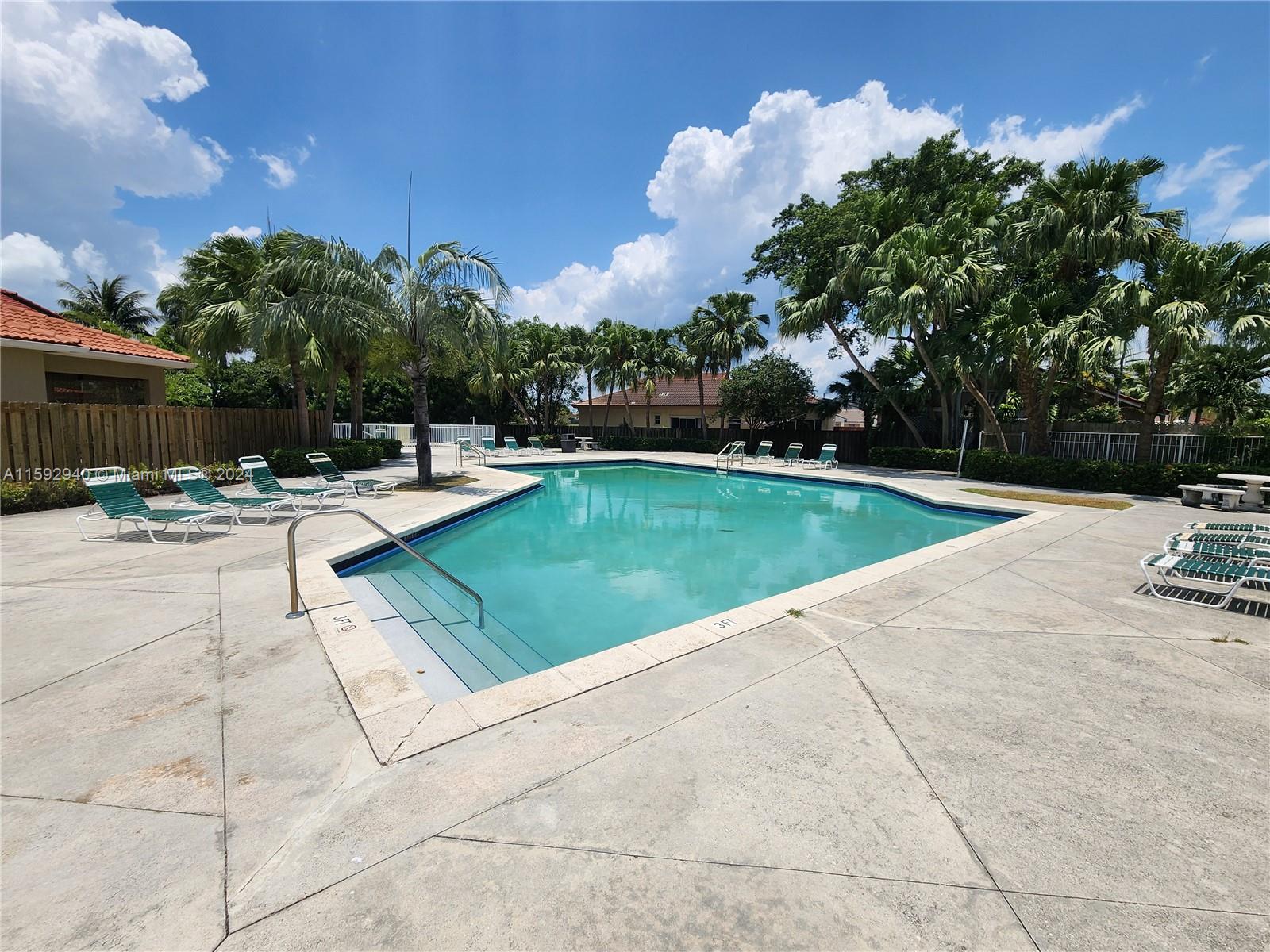 LAKES BY THE BAY SEC 8 - Residential