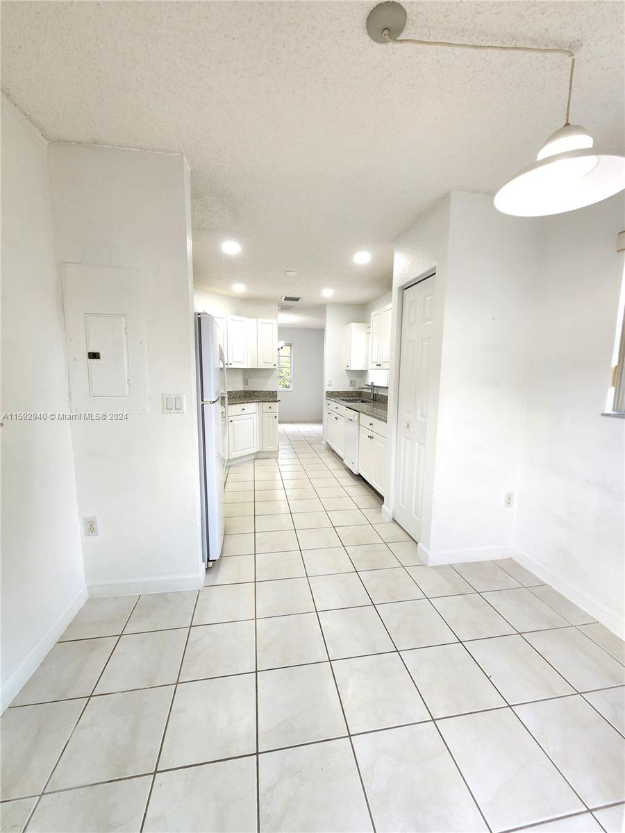 LAKES BY THE BAY SEC 8 - Residential