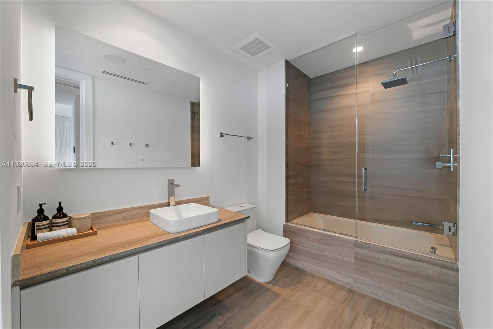 57 OCEAN MIAMI BEACH - Residential
