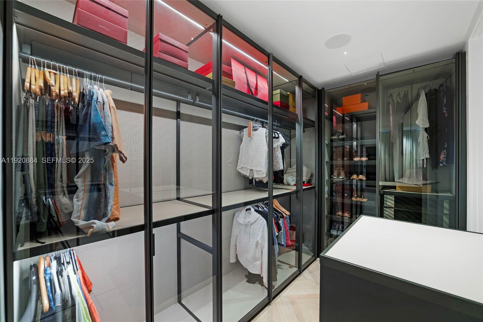 57 OCEAN MIAMI BEACH - Residential
