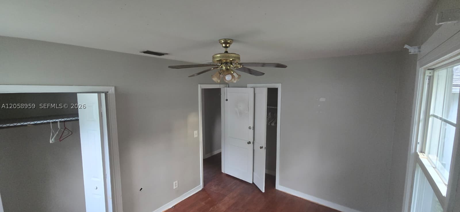 01090 PINEWOOD UNIT 01 - Residential