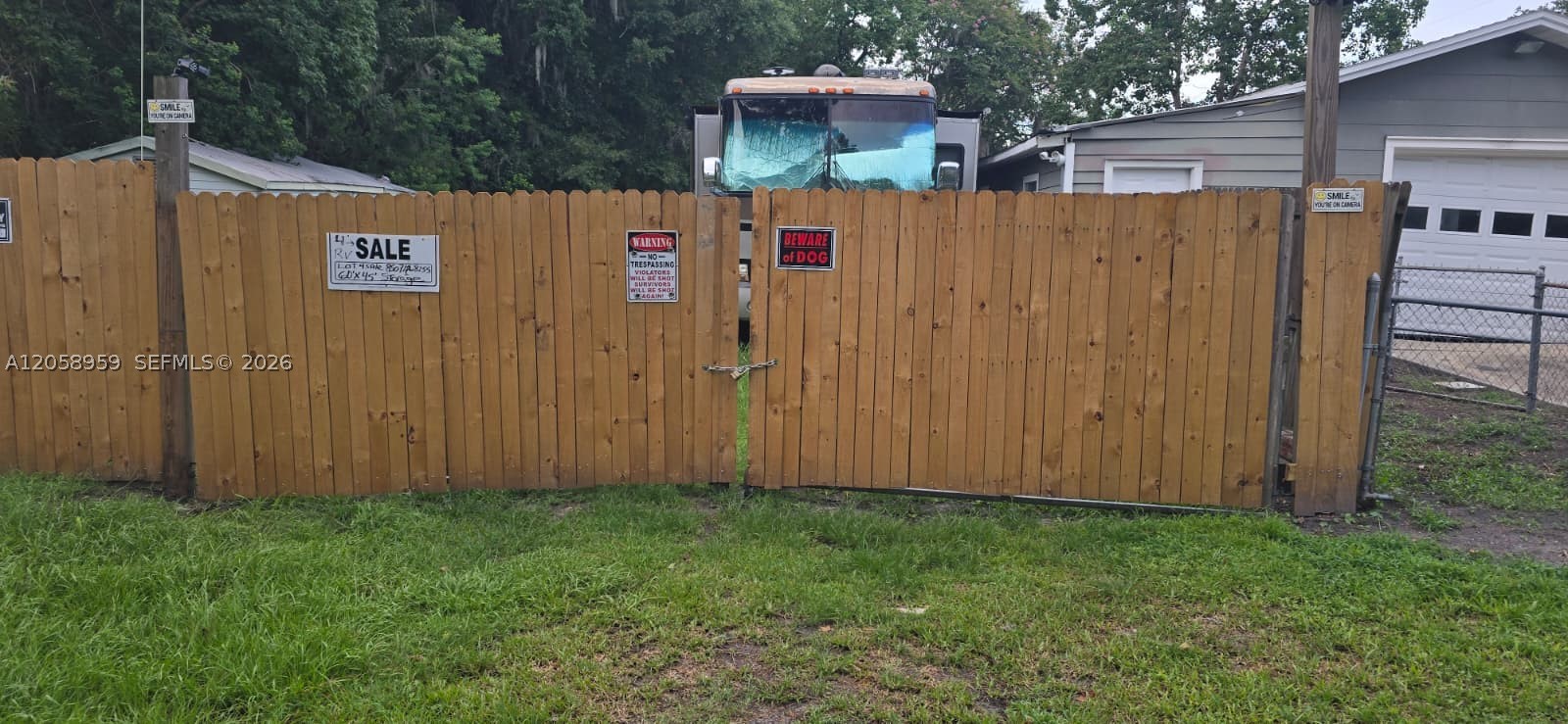 01090 PINEWOOD UNIT 01 - Residential