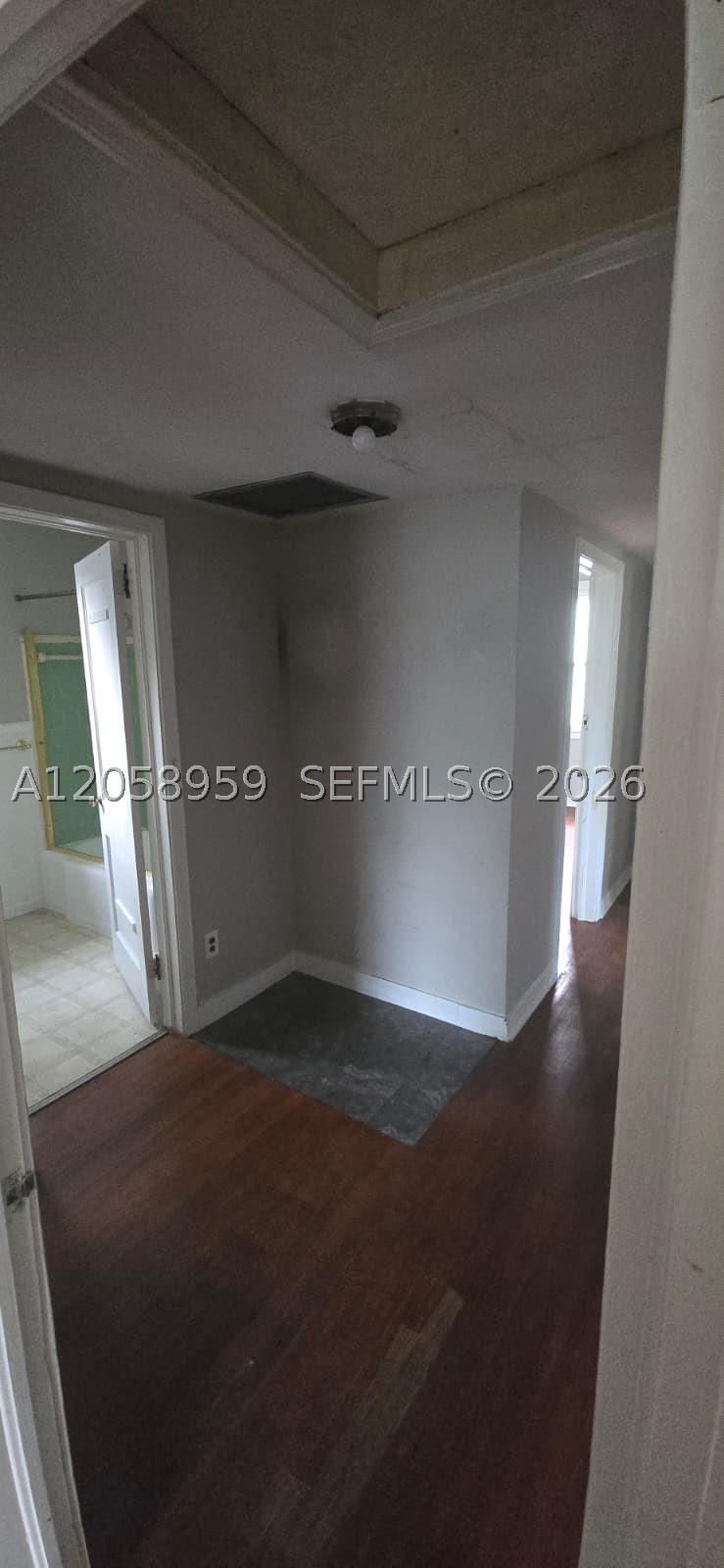 01090 PINEWOOD UNIT 01 - Residential