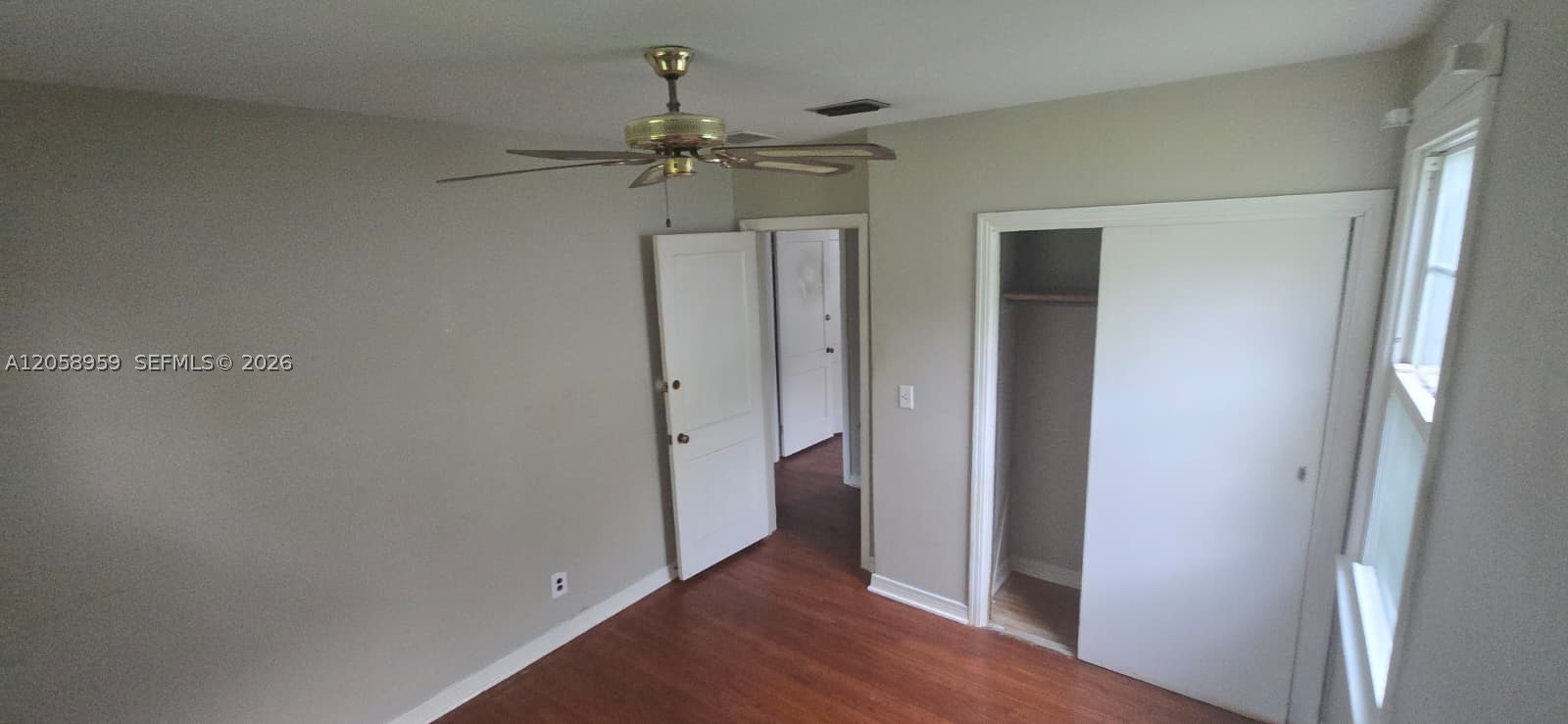 01090 PINEWOOD UNIT 01 - Residential