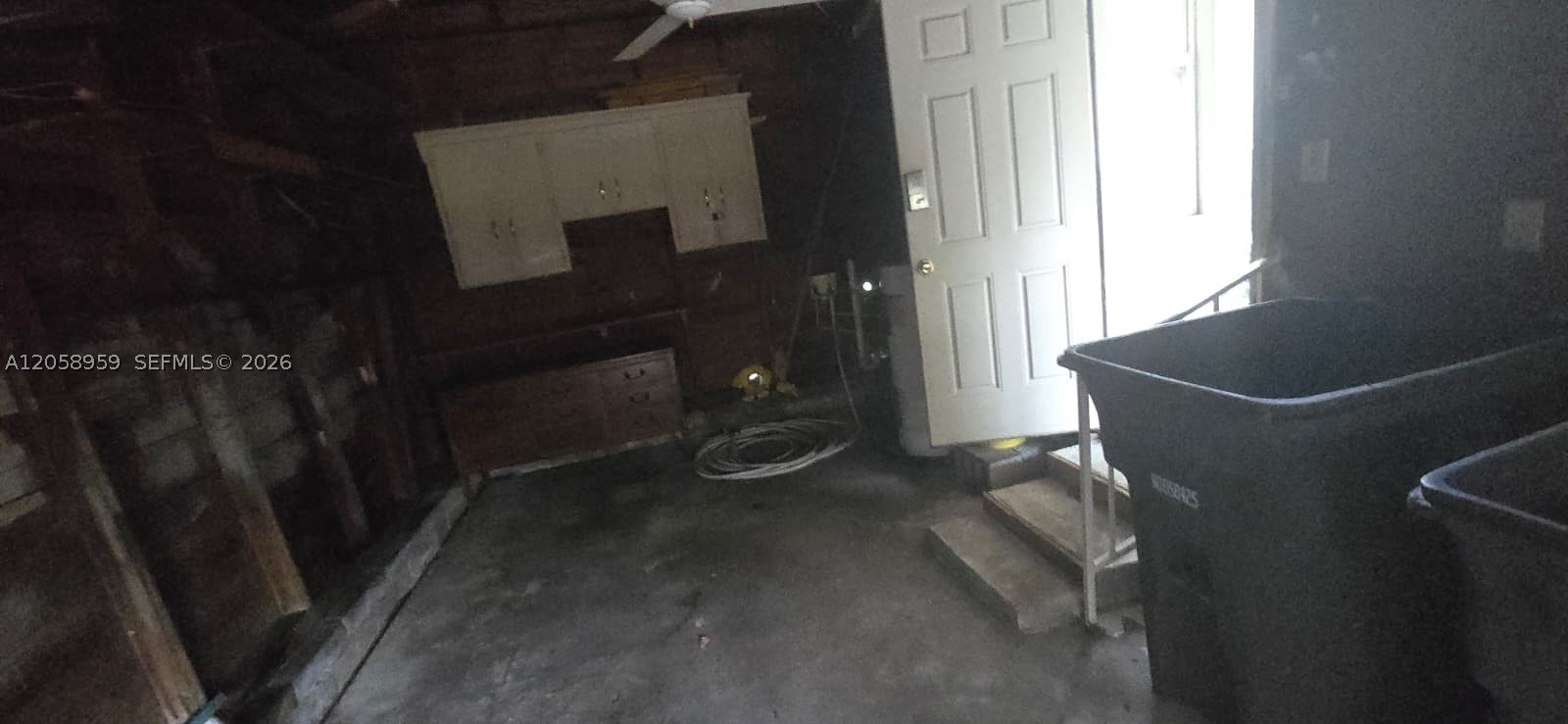 01090 PINEWOOD UNIT 01 - Residential