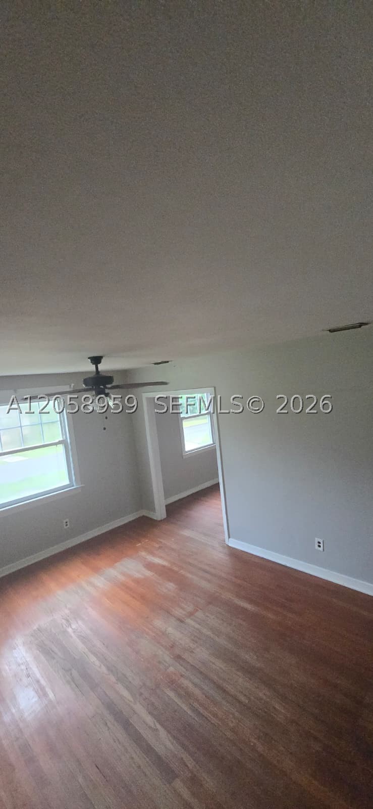 01090 PINEWOOD UNIT 01 - Residential