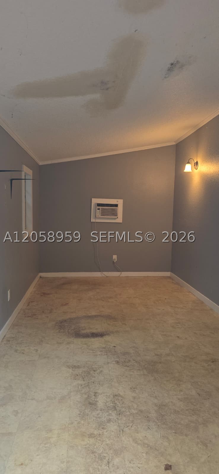 01090 PINEWOOD UNIT 01 - Residential