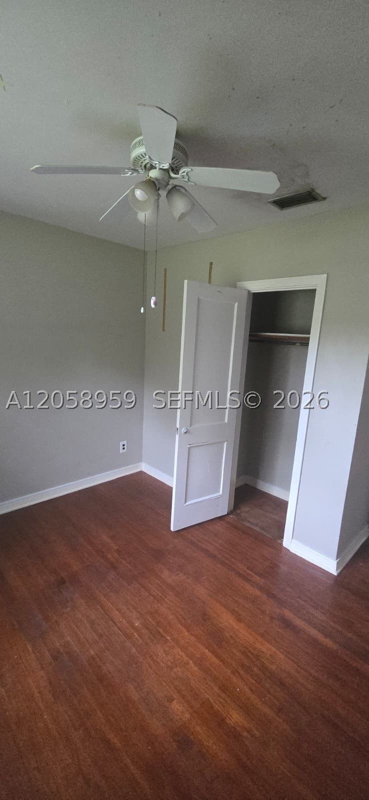 01090 PINEWOOD UNIT 01 - Residential