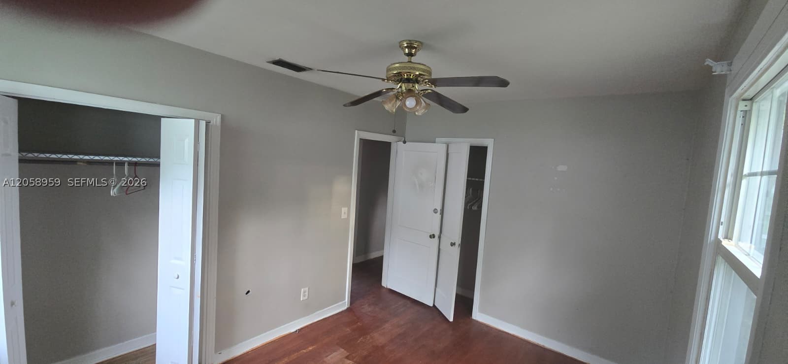 01090 PINEWOOD UNIT 01 - Residential