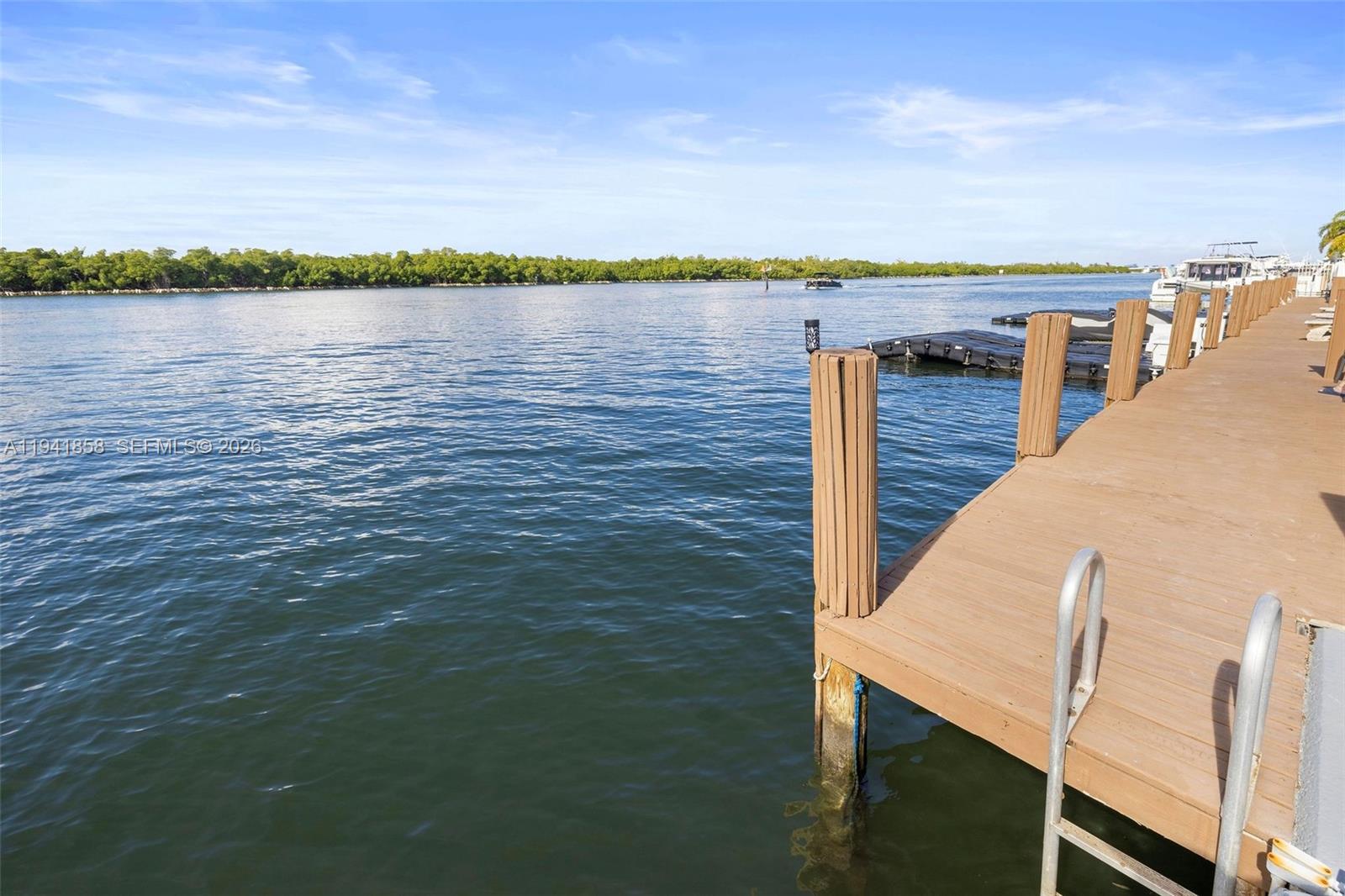 Package 2 units+DOCK avail - Residential
