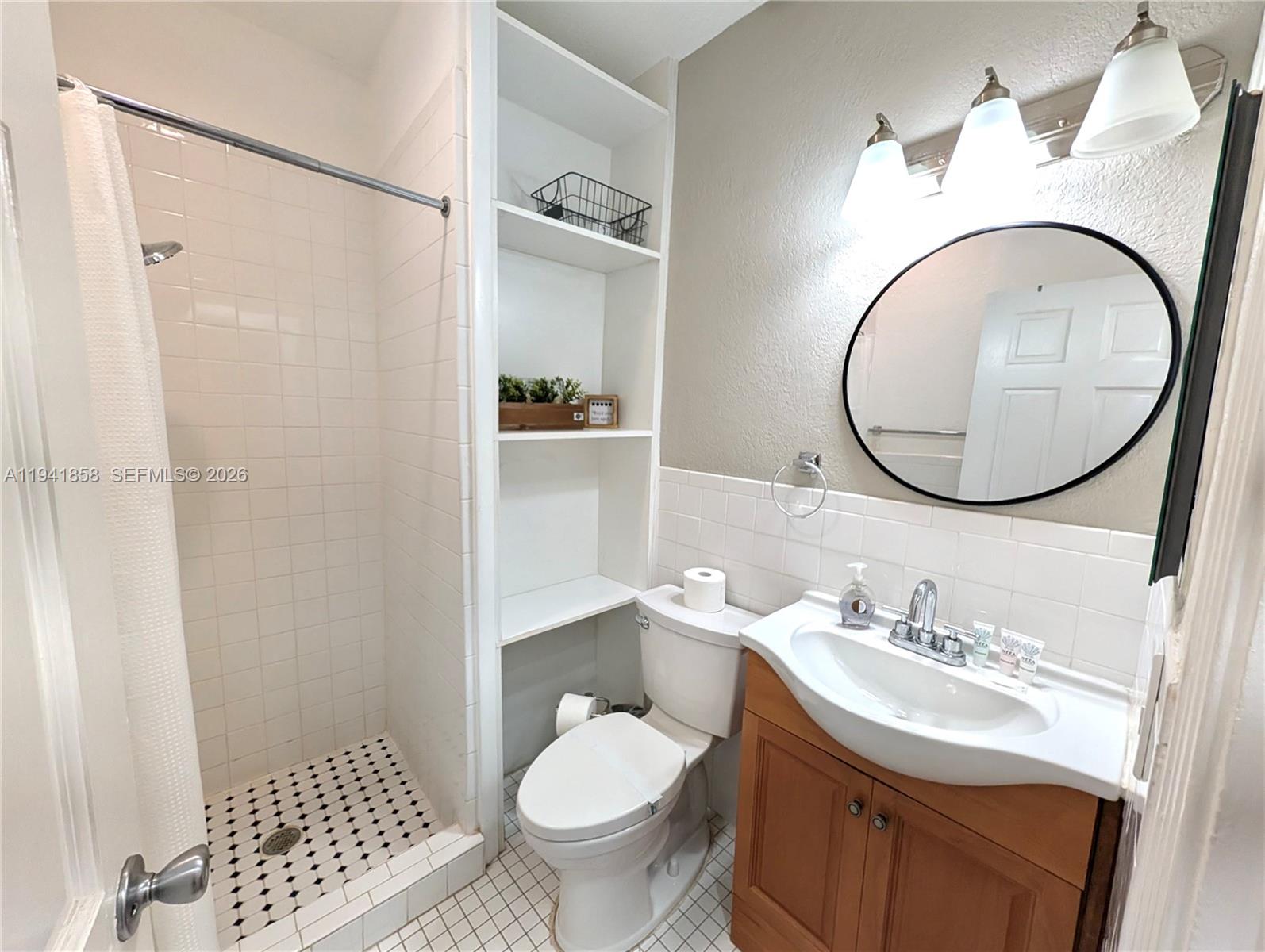 Package 2 units+DOCK avail - Residential