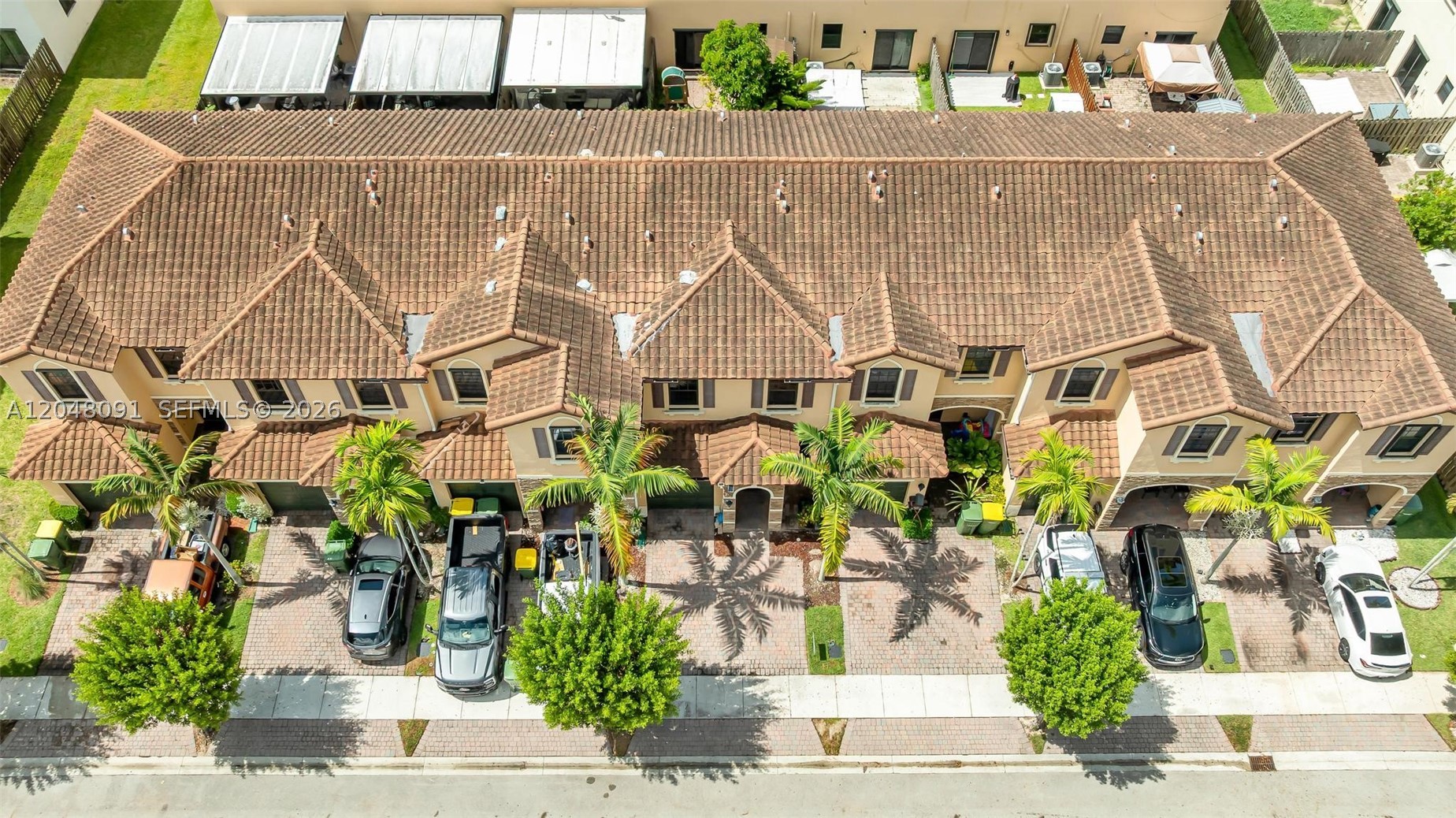 BAYWINDS OF DOMINICA AND - Residential