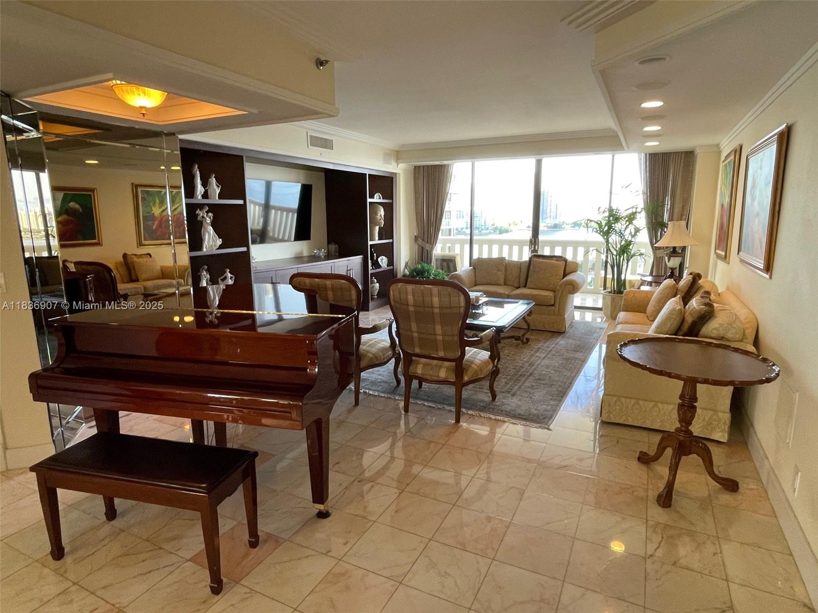3000 ISL BLVD WILLIAMS IS - Residential