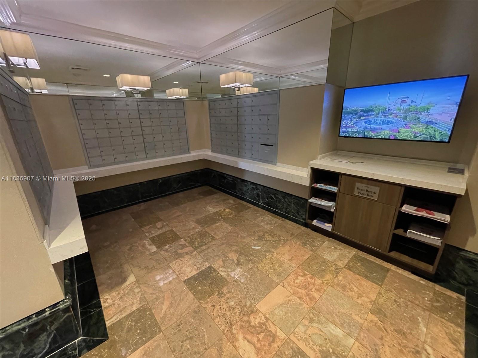 3000 ISL BLVD WILLIAMS IS - Residential