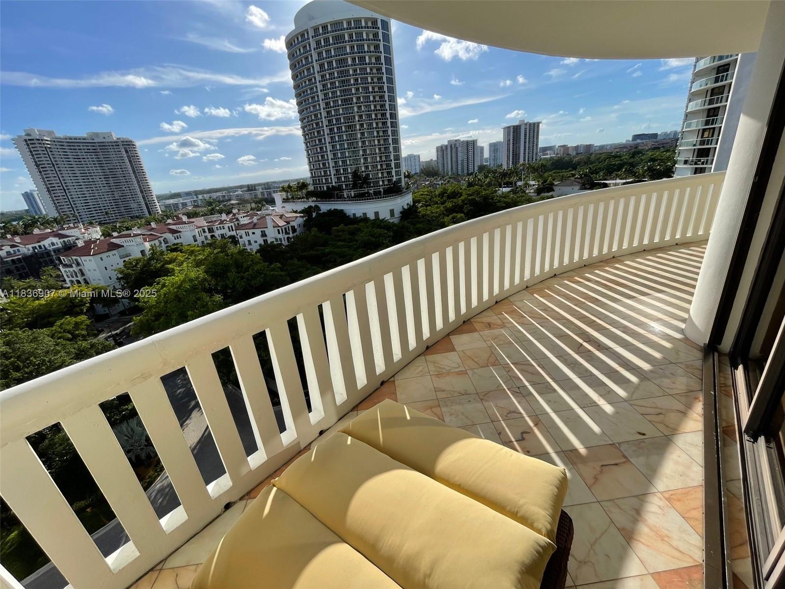 3000 ISL BLVD WILLIAMS IS - Residential