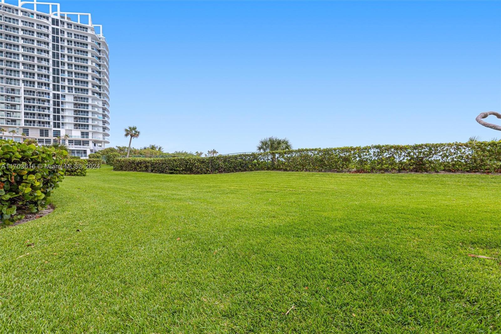 TIARA CONDO - Residential