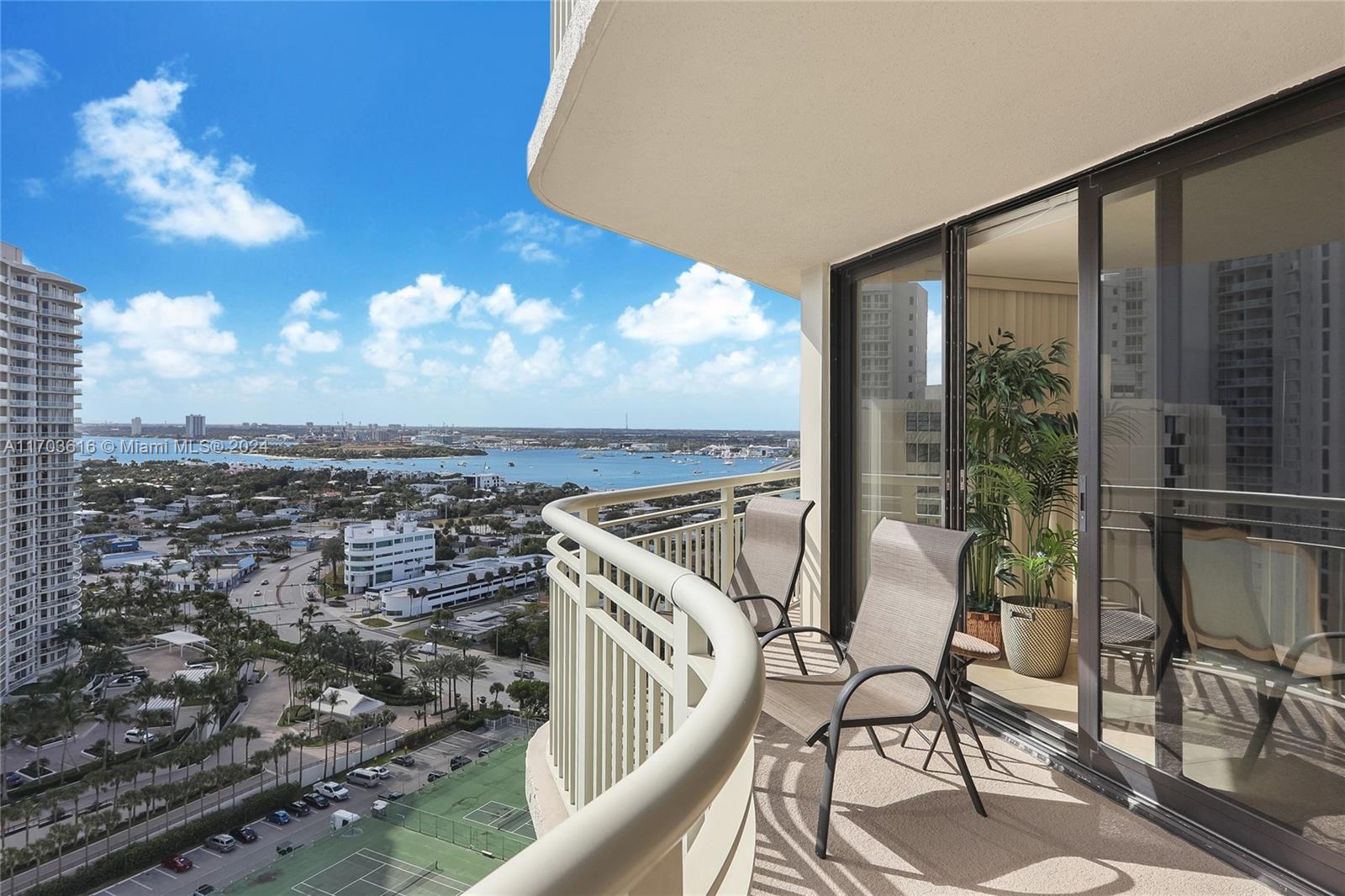 TIARA CONDO - Residential