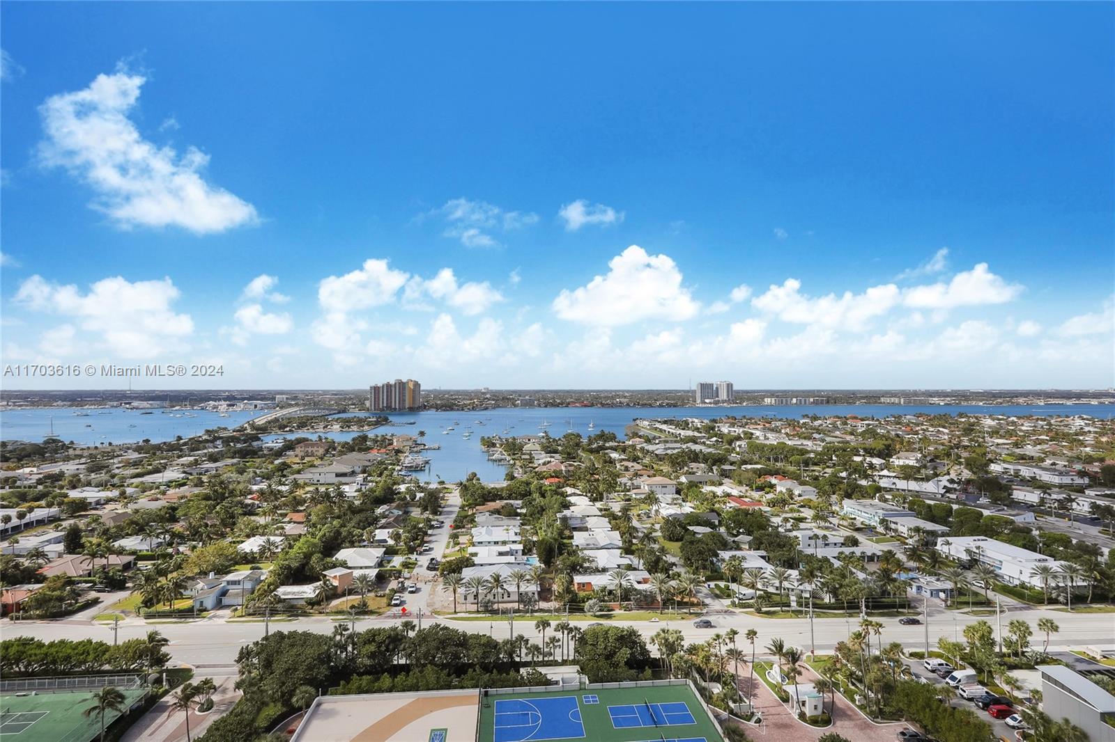 TIARA CONDO - Residential