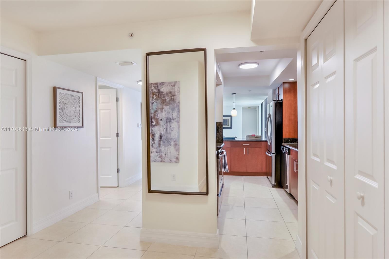 TIARA CONDO - Residential
