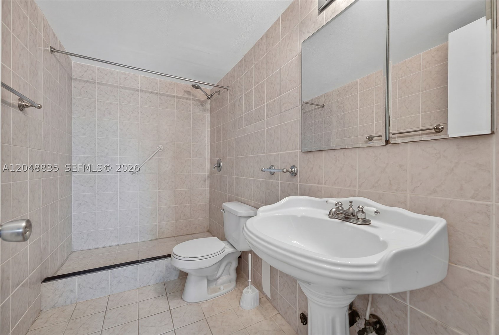 FOUNTAIN TOWERS CONDO - Residential