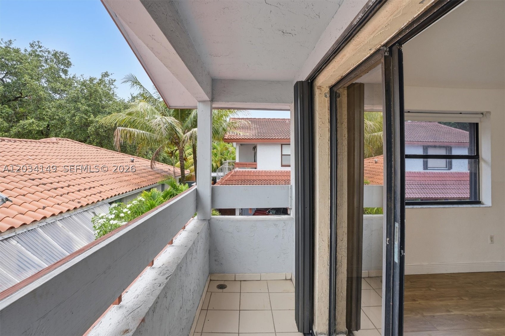 EL BATEY CONDO - Residential