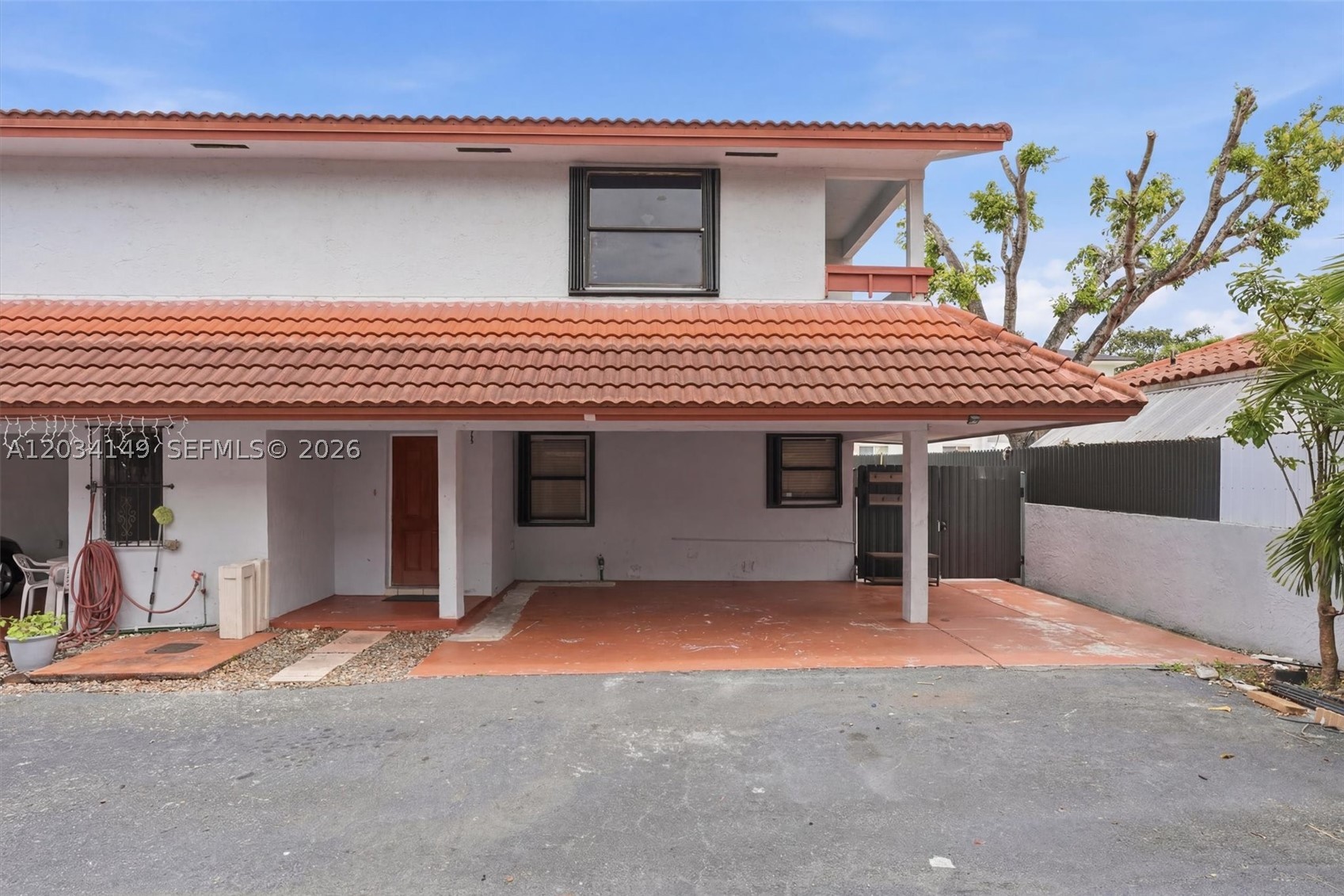 EL BATEY CONDO - Residential