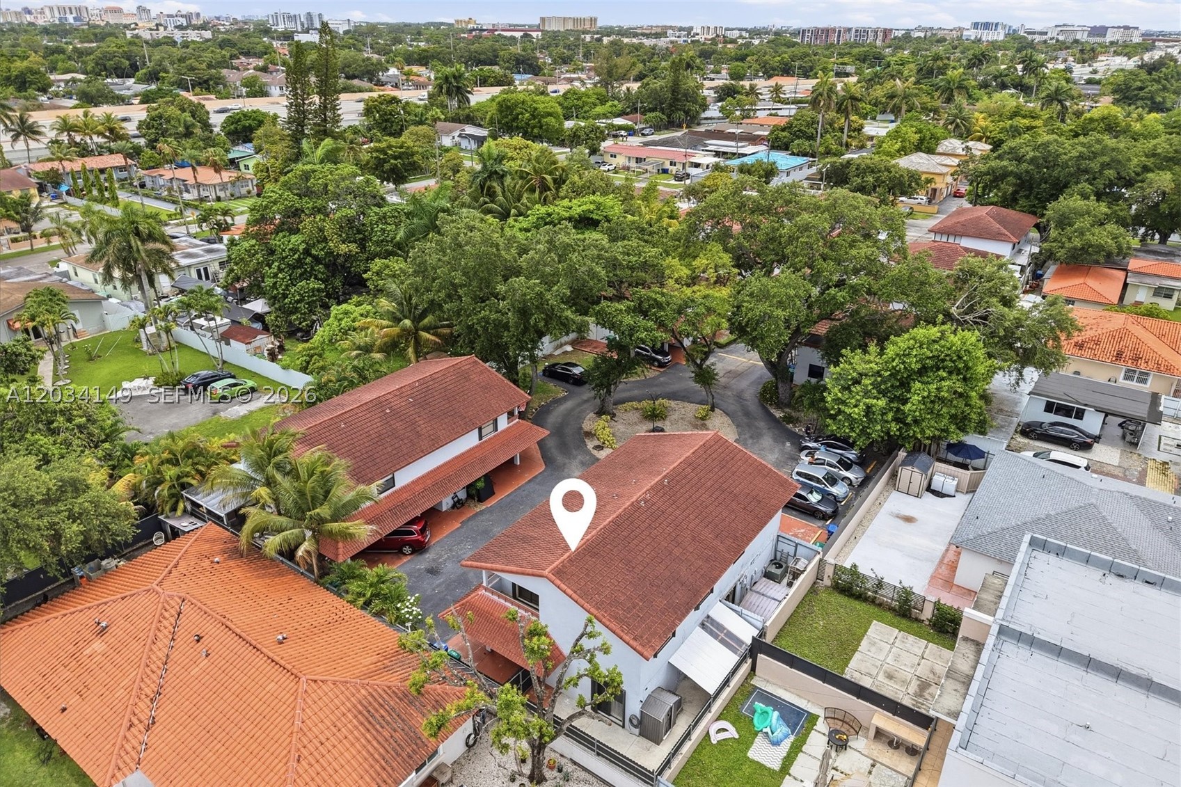 EL BATEY CONDO - Residential