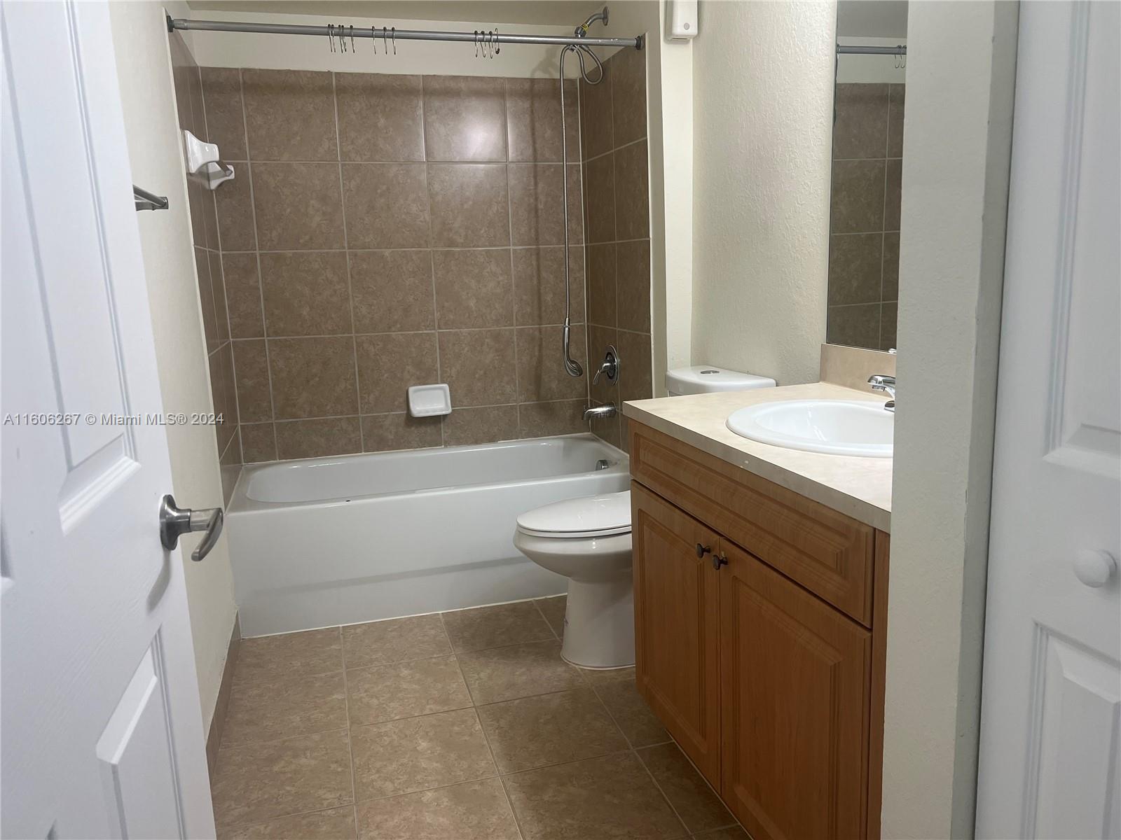 GREEN CAY VILLAGE CONDO - Residential Lease