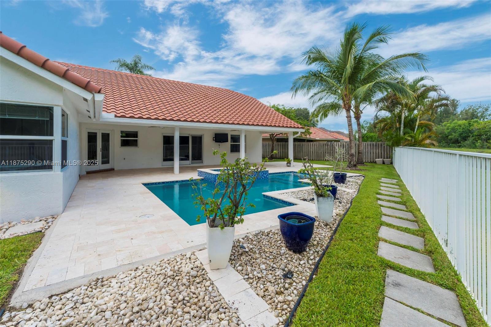 JACARANDA PARCEL 108 - Residential