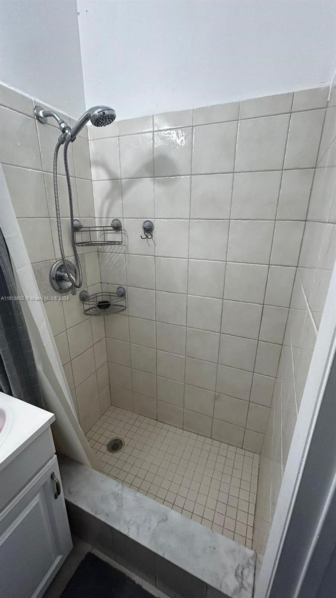 VILLA SEVILLA - Residential Lease