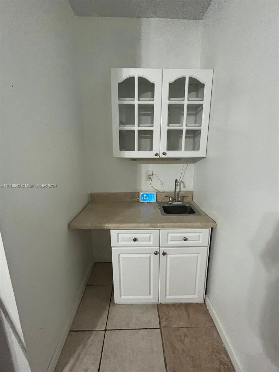 VILLA SEVILLA - Residential Lease