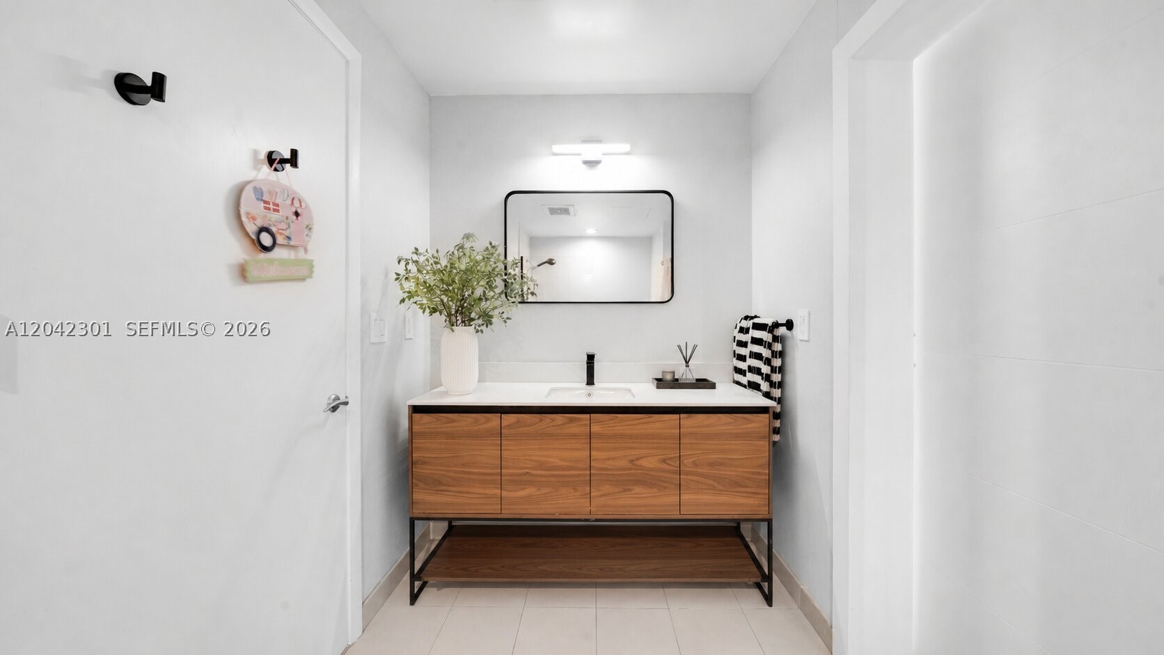 UPTOWN MARINA LOFTS CONDO - Residential