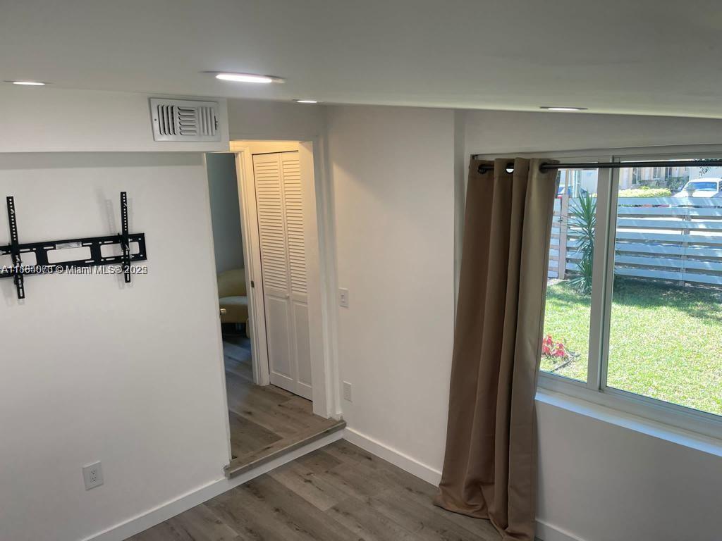 OSCEOLA PARK - Residential Lease