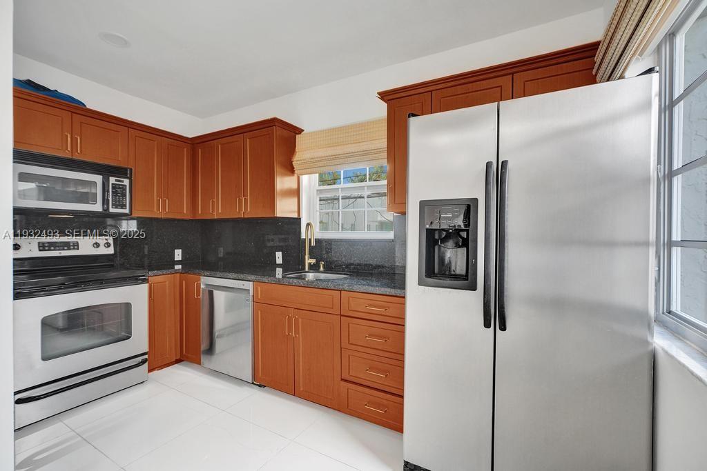 HARRIET COURT CONDO - Residential Lease