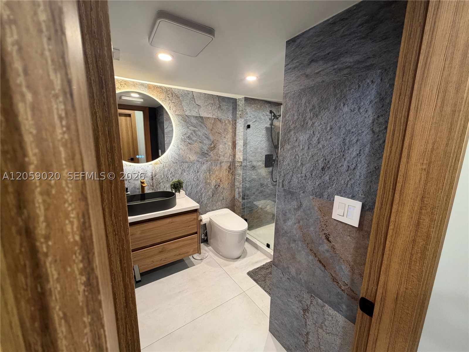 FLAMENCO CONDO - TOWER I - Residential