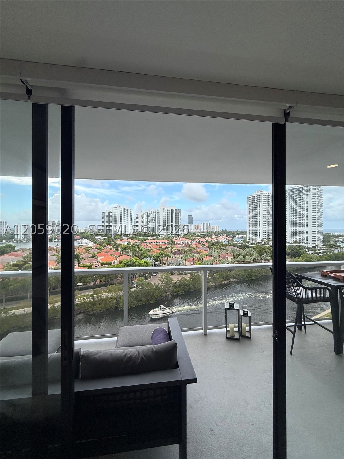FLAMENCO CONDO - TOWER I - Residential