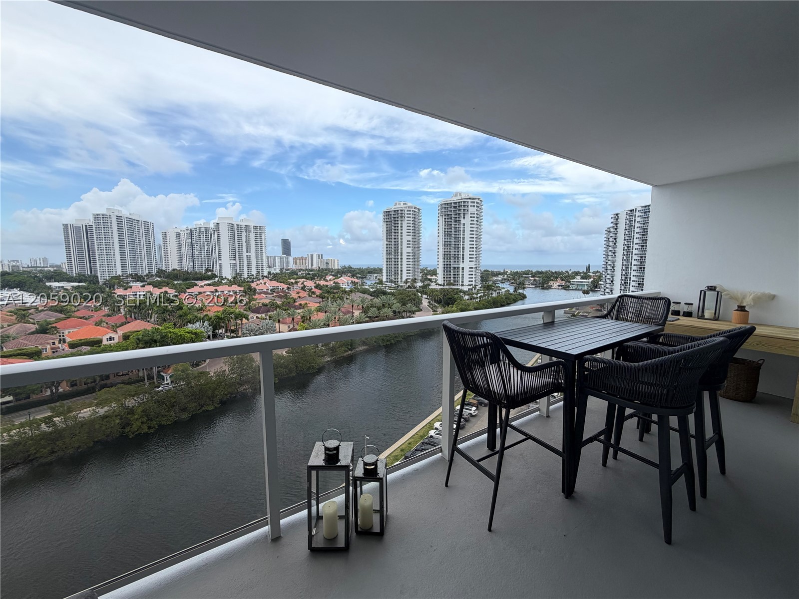FLAMENCO CONDO - TOWER I - Residential