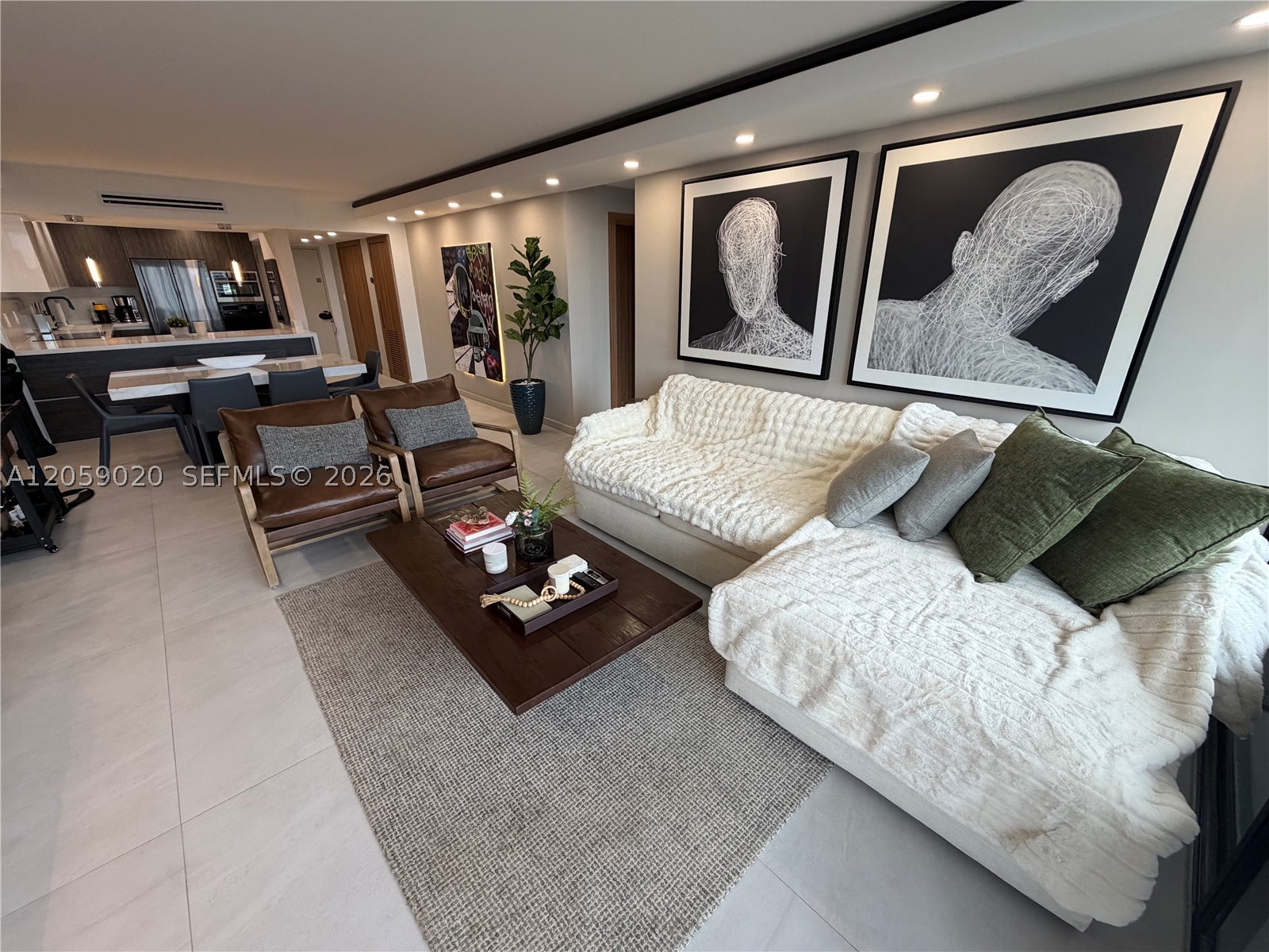 FLAMENCO CONDO - TOWER I - Residential