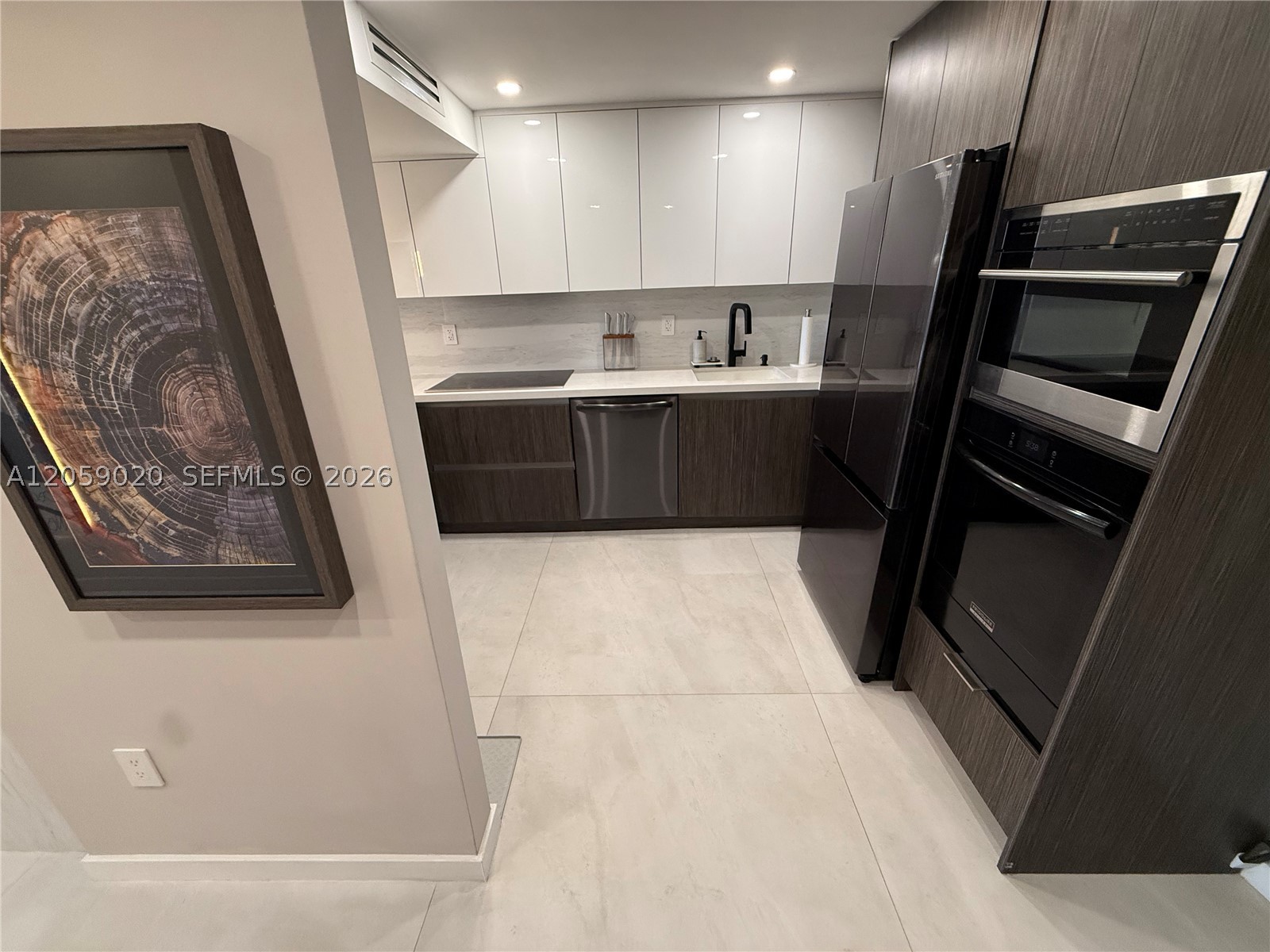 FLAMENCO CONDO - TOWER I - Residential
