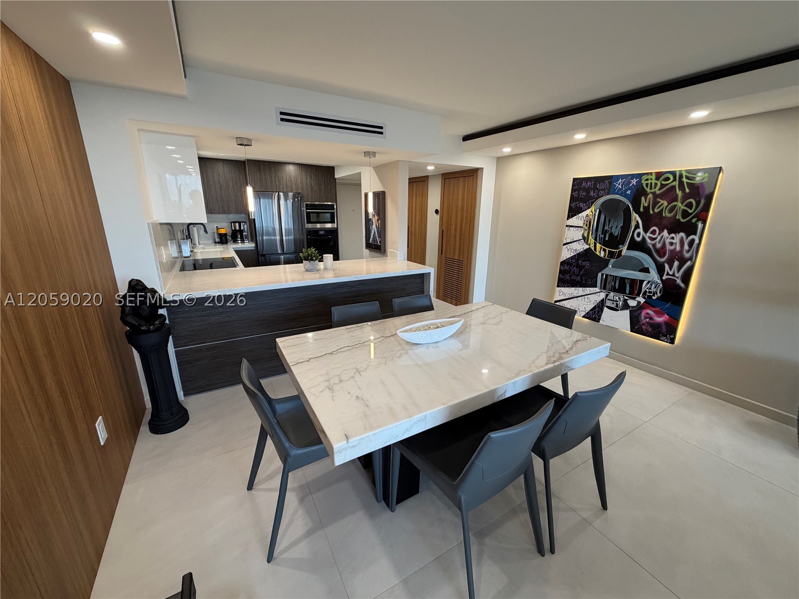 FLAMENCO CONDO - TOWER I - Residential