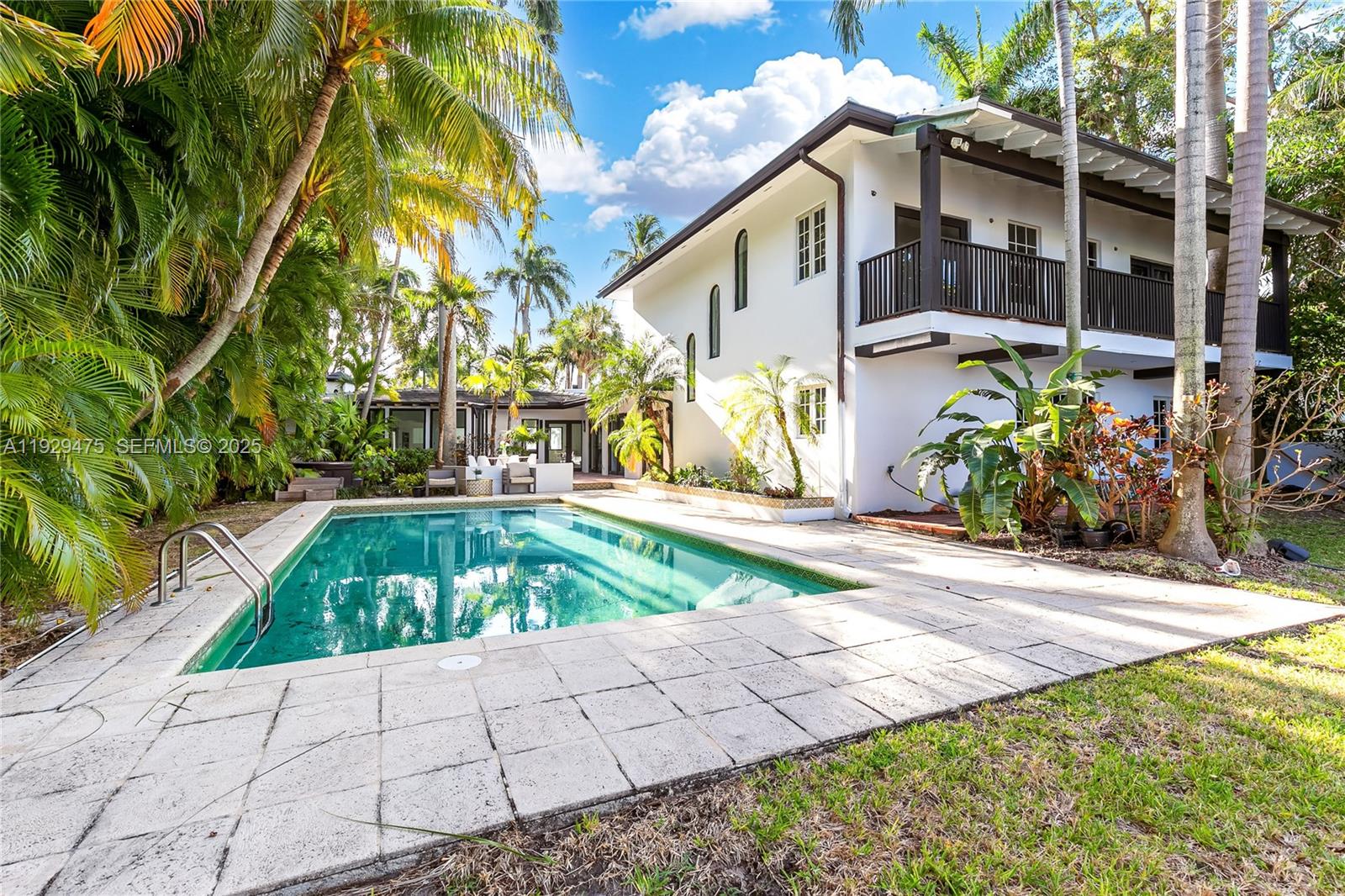 BEACH WAY HEIGHTS UNIT - Residential