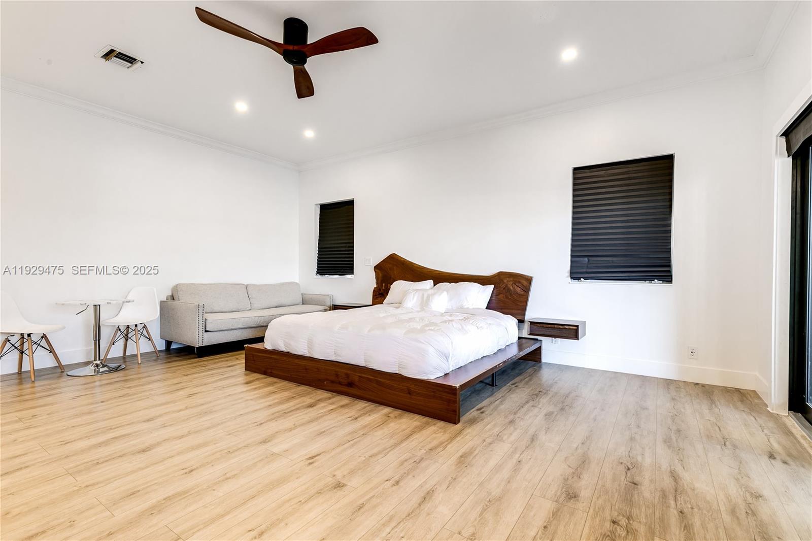 BEACH WAY HEIGHTS UNIT - Residential