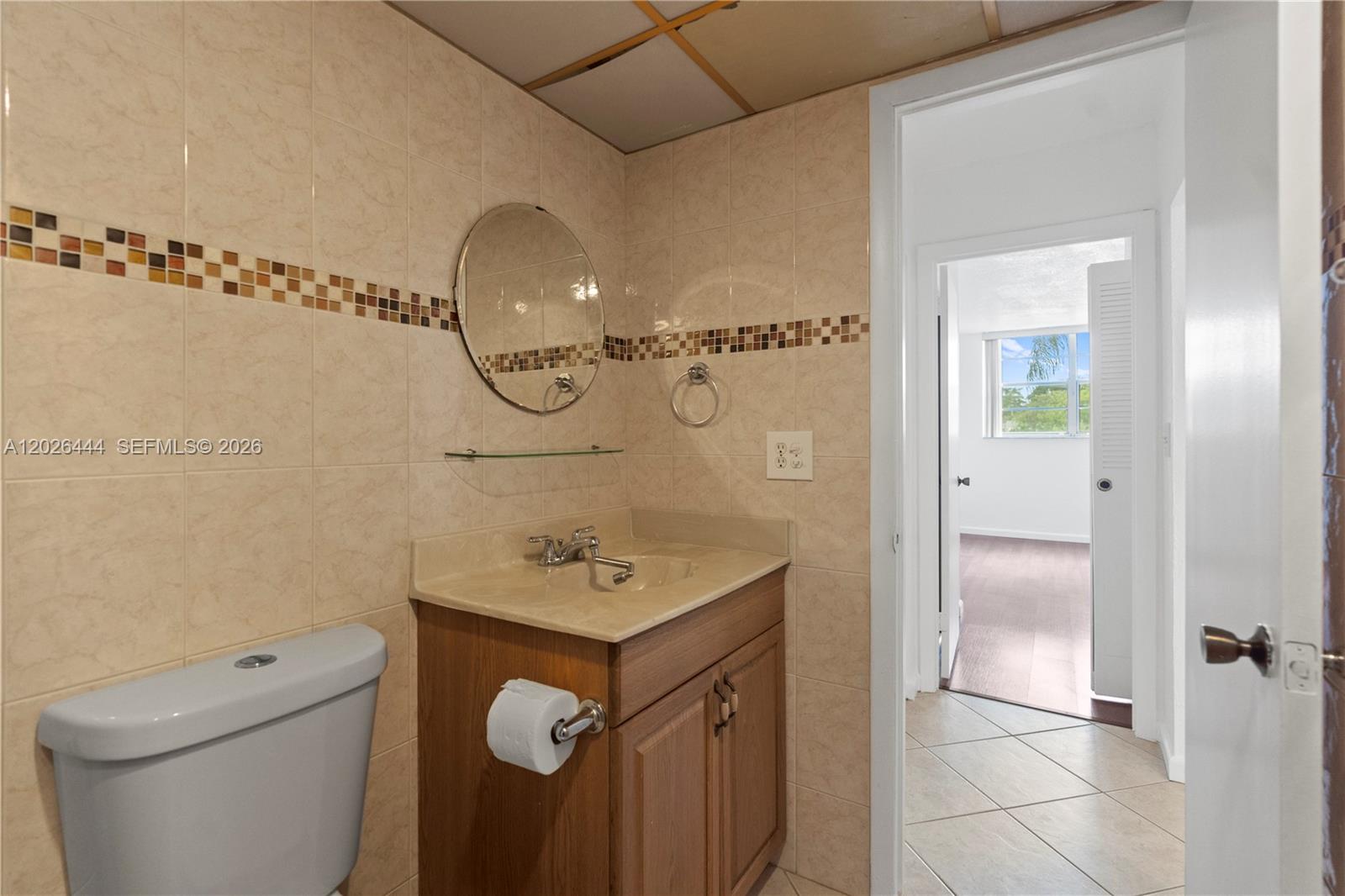 OMEGA CONDO NO 3 - Residential